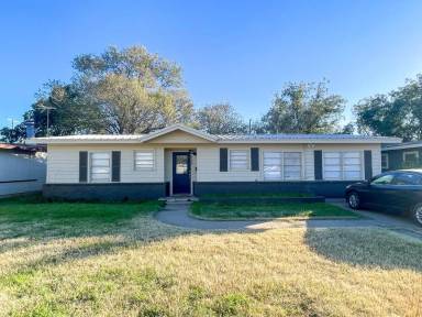 Main picture of 4203 38th St
