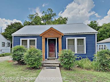 Main picture of 3200 Merida Ave