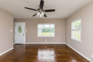 Main picture of 5215 Ruffin Rd