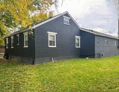 Main picture of 8079 W 3rd St