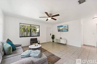 Main picture of 1505 SW 22nd St