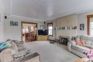 Main picture of 1800 Santiago St