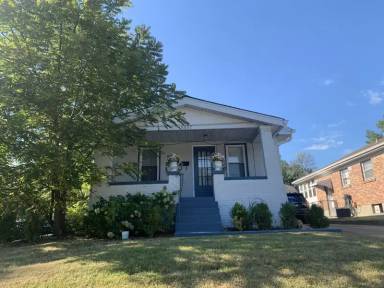 Main picture of 5832 Heege Rd