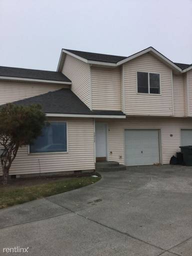 Main picture of 1011 NE Gladys Dr