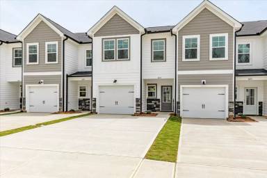 Main picture of 220 Linsmore Ln