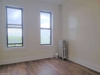 Main picture of 1014 Avenue J