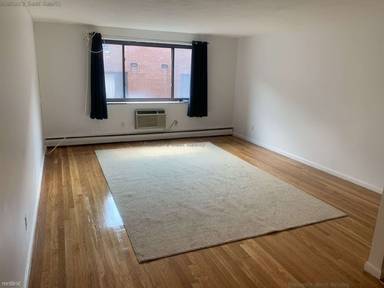 Main picture of 205 Kent St