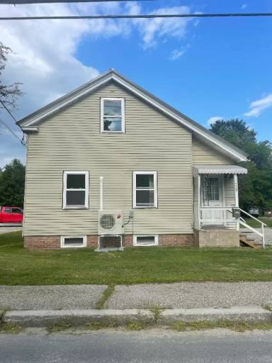 Main picture of 220 Lisbon St