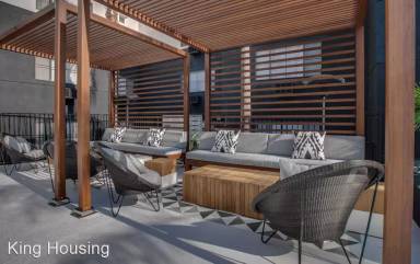 Main picture of 600 Santa Monica Blvd Apartments