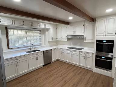 Main picture of 1569 Queensbury Ave