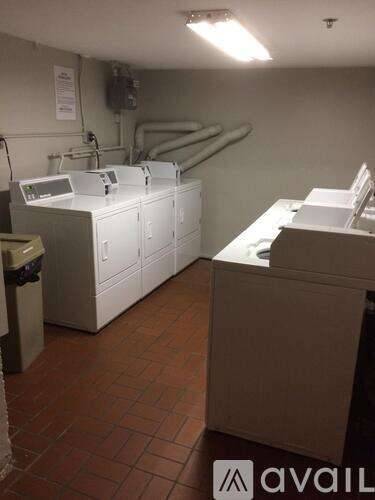 Main picture of 1691 Commonwealth Ave