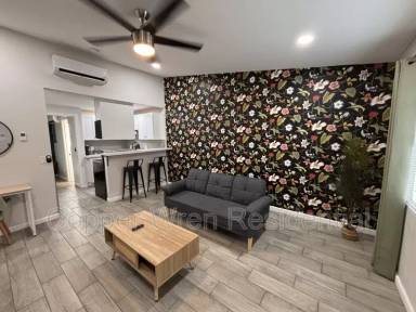 Main picture of 846 N 10th Ave