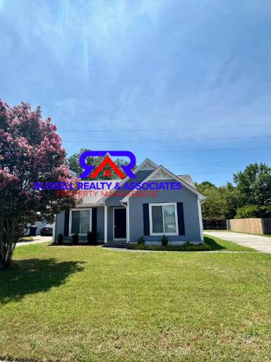 Main picture of 204 Buck Creek Cir