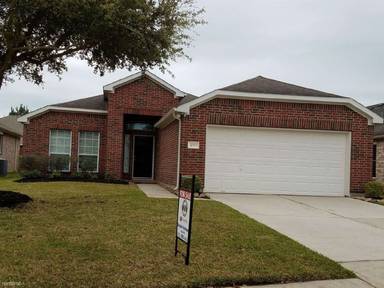 Main picture of 30323 Emerson Creek Dr