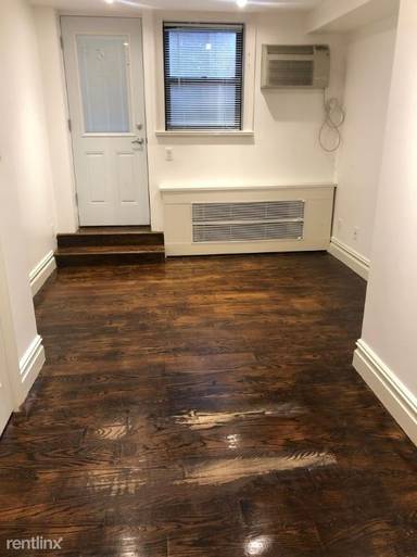 Main picture of 98 Greenwich Ave
