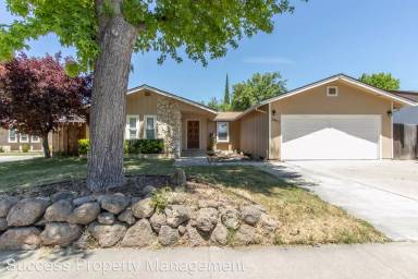 Main picture of 2401 McRitchie Way