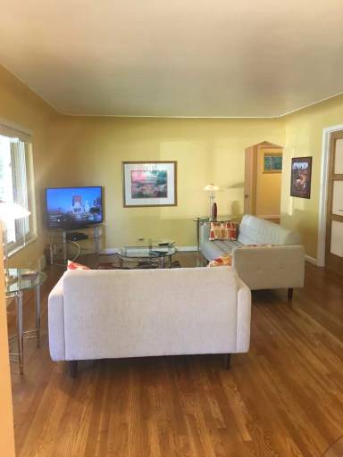 Main picture of 3220 S High St