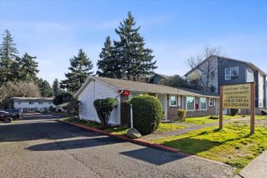 Main picture of 74 SE 148th Ave