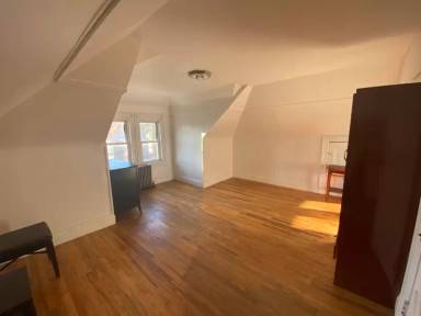 Main picture of 129 Hendrix St