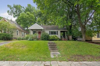 Main picture of 1833 Walker Ave
