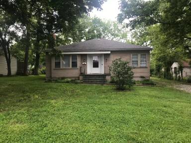 Main picture of 1809 S Missouri Ave