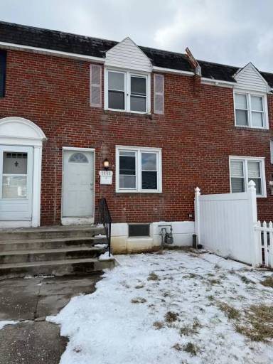 Main picture of 2048 S Delaware St