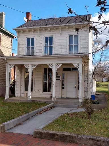 Main picture of 316 N Kent St