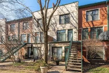Main picture of 1812 S Dearborn St