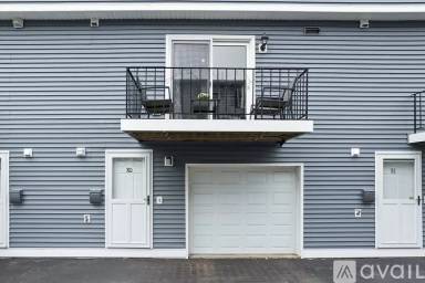 Main picture of 1221 Pawtucket Blvd