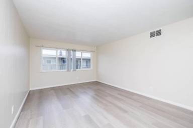 Main picture of 276 Adams Street