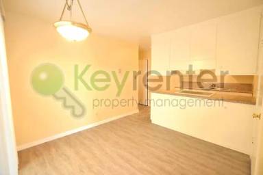 Main picture of 9822 Libra Ave