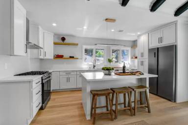 Main picture of 4601 Don Pio Dr