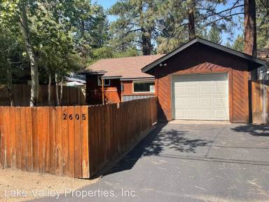 Main picture of 2605 Alma Ave
