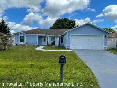 Main picture of 242 Canterbury Ct