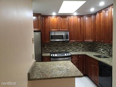 Main picture of 3904 Waterview Cir