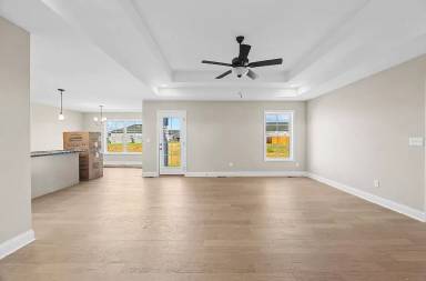 Main picture of 602 Victoria Way