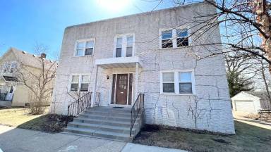 Main picture of 2214 Sharon Ave SE