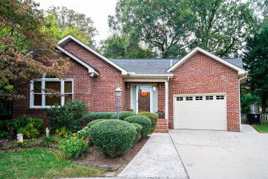 Main picture of 251 Morrow Ct NE