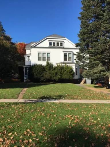 Main picture of 166 Washington St