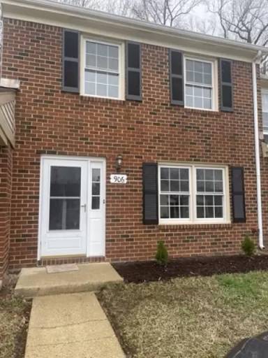 Main picture of 906 Wickford Dr