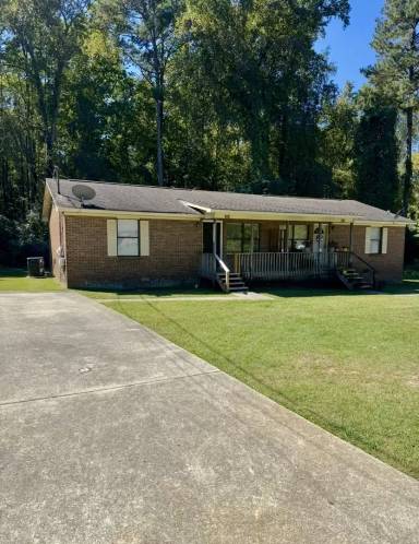 Main picture of 484 E University Dr