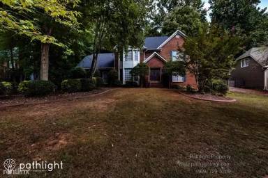 Main picture of 2014 Greyfield Dr NW