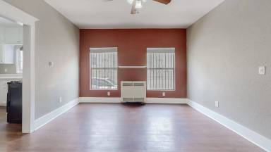 Main picture of 1435-1439 1/4 Albany Street