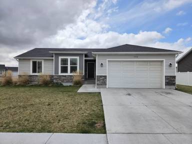 Main picture of 3992 Inglewood Dr