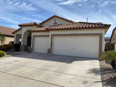 Main picture of 15499 N 181st Ave