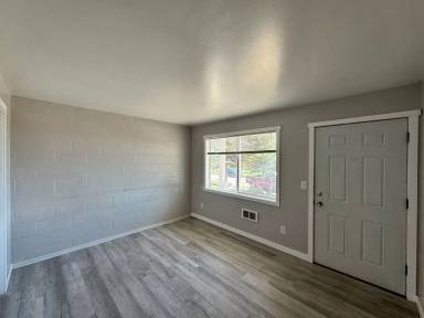 Main picture of 547 E Fairview Ave