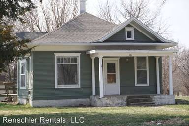 Main picture of 111 W 9th St