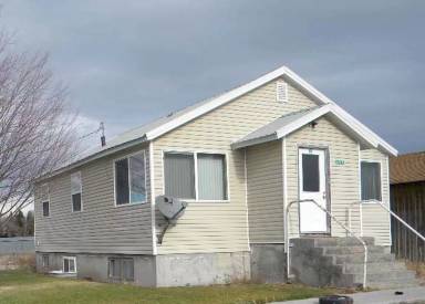 Main picture of 445 Stegelmeier Ln