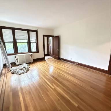 Main picture of 92 Mundy Ave