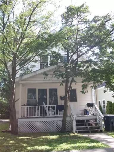 Main picture of 804 McKinley Ave